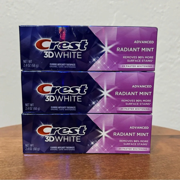 3/$6 !! - Crest 3D White , 2.4 OZ - Picture 3 of 4
